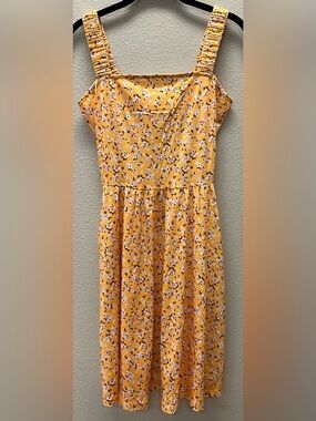 HUHOT  Small  New No Tags Yellow Floral Sundress with Elastic  Straps